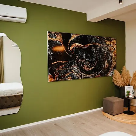 Two-bedroom In تيرانا